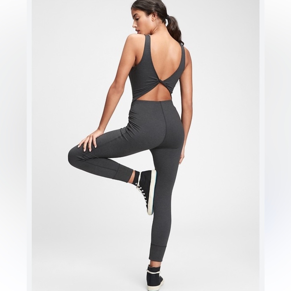 GAP Brushed Tech Jersey True Black Bodysuit | Women’s M